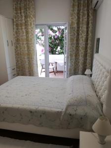 Gambar di galeri bagi Apartmani Mladina di Jelsa