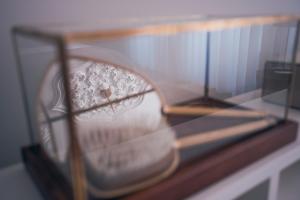 Ein Bett oder Betten in einem Zimmer der Unterkunft Gallery Townhouse & Home