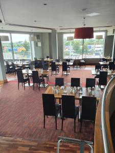 Veitingastaður eða matsölustaður á Clayton Hotel Silver Springs