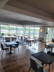 Veitingastaður eða matsölustaður á Clayton Hotel Silver Springs