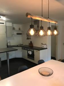 Kuchyň nebo kuchyňský kout v ubytování Neue FEWO Juventia (87 m²) - Neuseenland ganz nah!