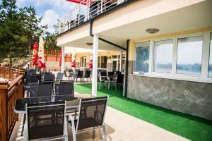 Balkón nebo terasa v ubytování Hotel Zátoka