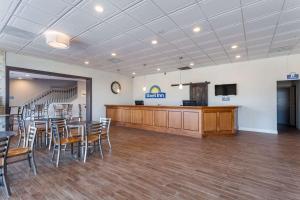 صورة لـ Days Inn & Suites by Wyndham Lancaster Amish Country في لانكستر