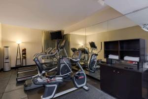 The fitness centre and/or fitness facilities at Wingate by Wyndham Goodlettsville