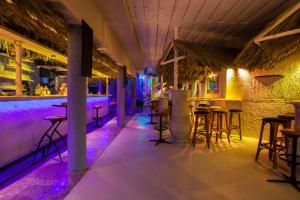 Foto da galeria de Mythos Suites Diskos em Lentas