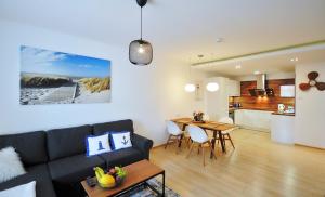 Η κουζίνα ή μικρή κουζίνα στο Apartament Wydmowy Osiedle Polanki
