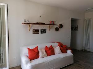Gallery image of Appartamento Sant'Anna I in Salò +31 photos
