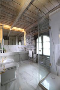 Koupelna v ubytování Suites&Atelier Lake Como