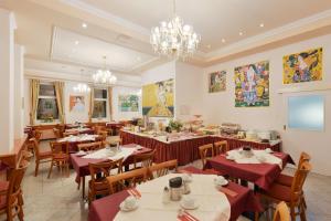 Εστιατόριο ή άλλο μέρος για φαγητό στο Garten- und Kunsthotel Gabriel City