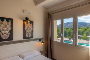 Nespecifikovaný výhled na hory nebo výhled na hory při pohledu z bed and breakfast