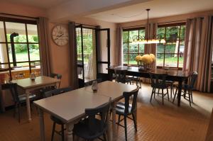 Χώρος καθιστικού στο Chambres et table d'hotes Vie la Vie