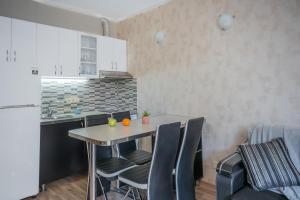 Kuchyň nebo kuchyňský kout v ubytování Orbi Sea Towers Hotel Official