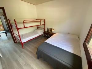 Postel nebo postele na pokoji v ubytování Rec Dalt - Mas Pinell