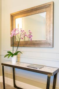 Gallery image of Ormos Luxury Suites Elia in Ormos Panagias +4 photos