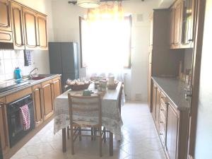 Kuchyň nebo kuchyňský kout v ubytování B&B SAN FRANCESCO