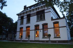 RijsにあるBed & Breakfast Rijsterboschのギャラリーの写真