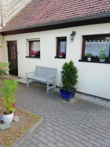 Fotografie z fotogalerie ubytování Kleines Haus mit Geschichte v destinaci Neukirchen