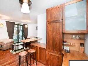 Kuchyňa alebo kuchynka v ubytovaní Apartament Haffnera 10 + 21 fotografií
