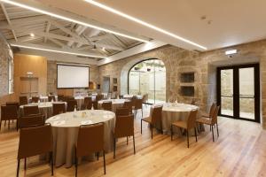 Posezení v ubytování NEYA Porto Hotel + 37 fotografií