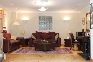 Χώρος καθιστικού στο Riversdale House room only accommodation, A98KD85