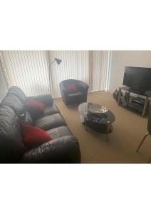 A seating area at City Apartments Milton Keynes 