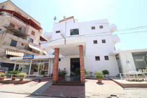 Fotografie z fotogalerie ubytování Hotel Tatzati 2 v destinaci Sarandë + 28 fotografií