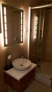Ein Badezimmer in der Unterkunft Lux apartman Zlatibor S14 - vila Peković