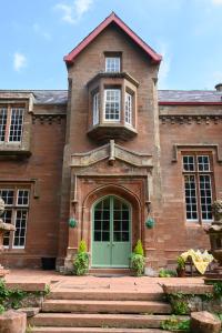 Heads Nook Hall