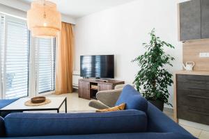 A seating area at Apartman Balaton