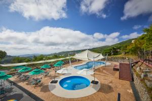Výhľad na bazén v ubytovaní Gyeongju Mauna Ocean Resort alebo v jeho blízkosti