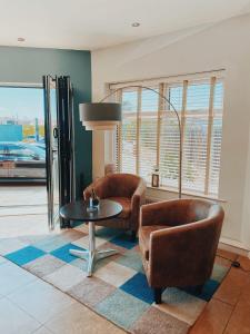 Гостиная зона в Mode Hotel St Annes