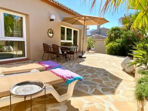 Patio alebo iná vonkajšia časť ubytovania Jávea Apartment Mar