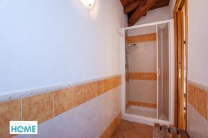 Et badeværelse på Villino Tirreno Bilo 1