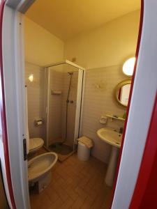 Koupelna v ubytování Hotel Vittoria