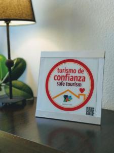 a box on a table with a sign on it at Vivienda con Parking incluido - Zona Van Dyck in Salamanca