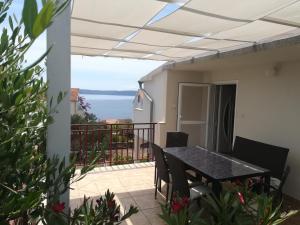 Balkón alebo terasa v ubytovaní Apartman Lidija Čiovo