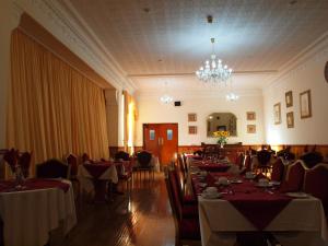 Restoran ili drugo mesto za obedovanje u objektu Argyll Arms Hotel