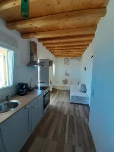 Postel nebo postele na pokoji v ubytování ViewLight Sifnos Living