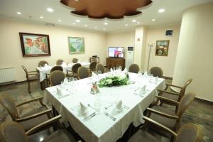 Бизнес пространство и/или конферентна стая в Hotel Kratis