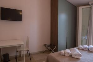 Televisyen dan/atau pusat hiburan di B&B Borgo Marinaro