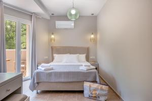 Galería fotográfica de Egialion Iqia en Argostoli