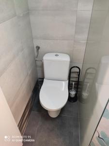 Koupelna v ubytování FINA M Studio Apartman