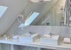 乐塔迪福酒店的一间浴室