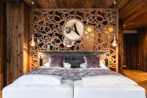 Voodi või voodid majutusasutuse Hotel Arkadia - "Adults Only" toas