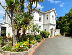 Gallery image of Muntham Luxury Holiday Apartments in Torquay