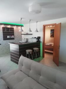Kuchyň nebo kuchyňský kout v ubytování Marlen's House