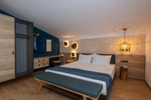 A bed or beds in a room at Utopia Forest