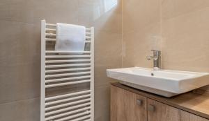 Koupelna v ubytování Modern fully equipped studio with parking Zavadilka 2620