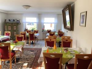 Posezení v ubytování Hotel Haus am Rieth
