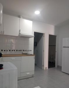 Kuchyň nebo kuchyňský kout v ubytování Camino Suarez 2